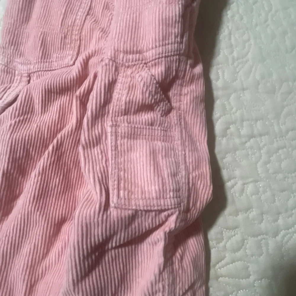 Oshkosh pink corduroy‎ overalls size 3T